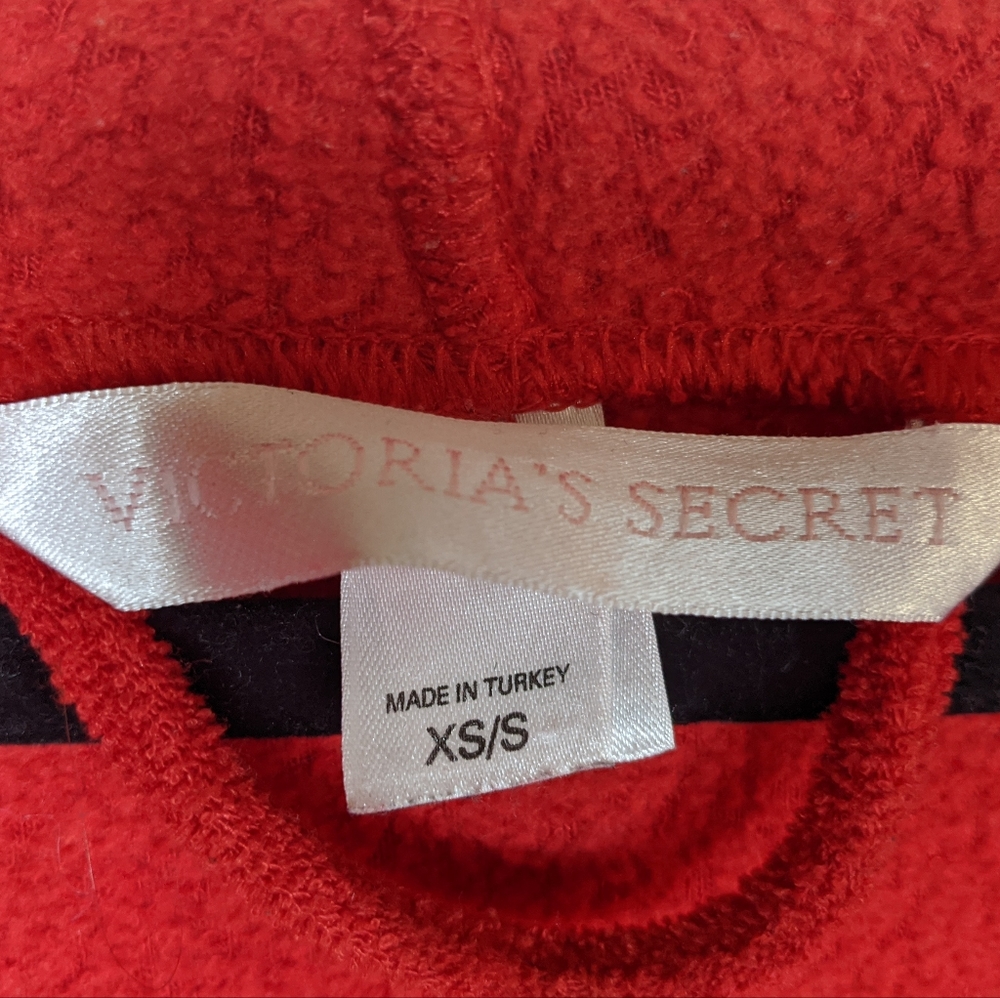Victoria’s Secret Red Robe ❤️🔥 - Picture 4 of 14